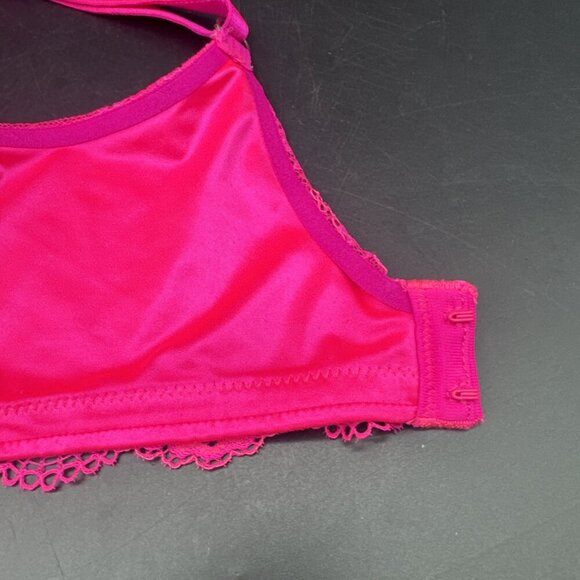 VICTORIA’S SECRET Plunge Hot Pink Lace Push Up Underwire Bra Sz 36D Sexy - Picture 9 of 12